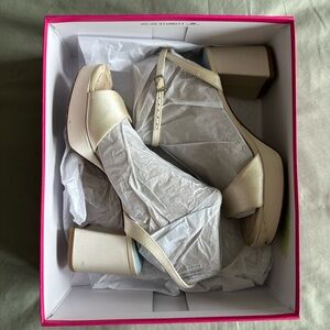 Vince Camuto Milk Satin Pendreya Platform